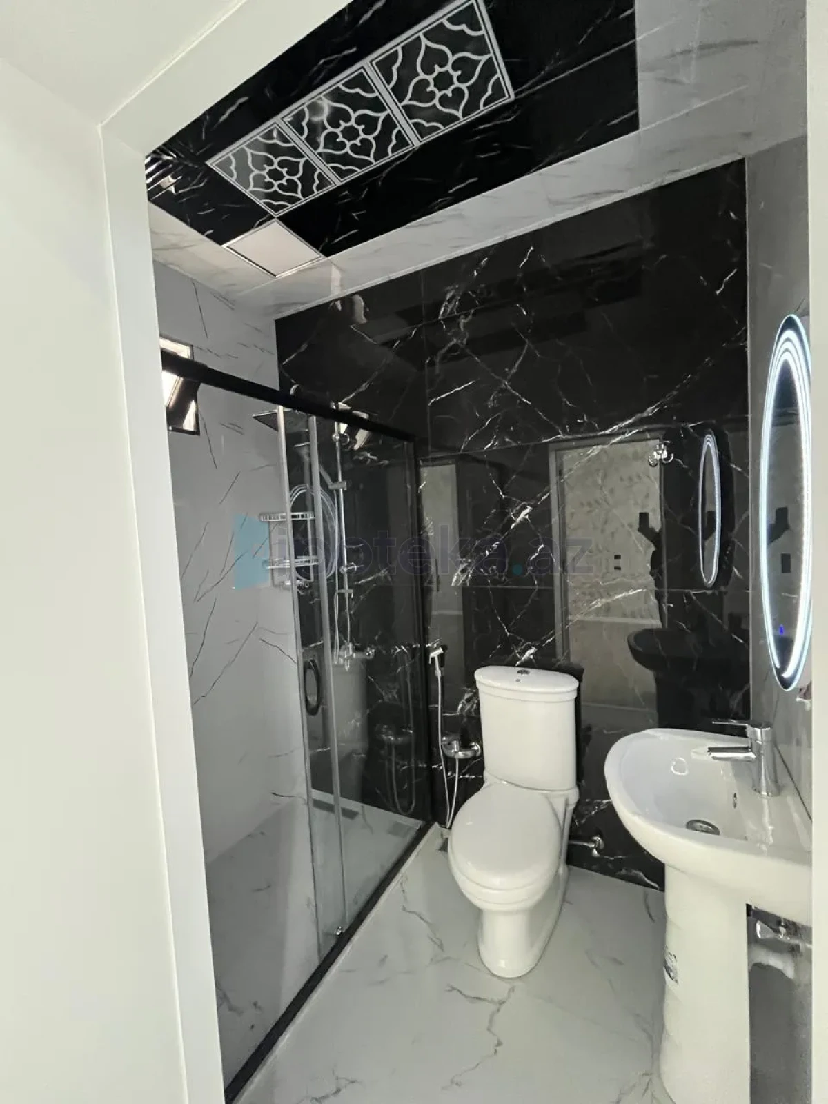 Satılır 4 otaqlı həyət evi 140 m²