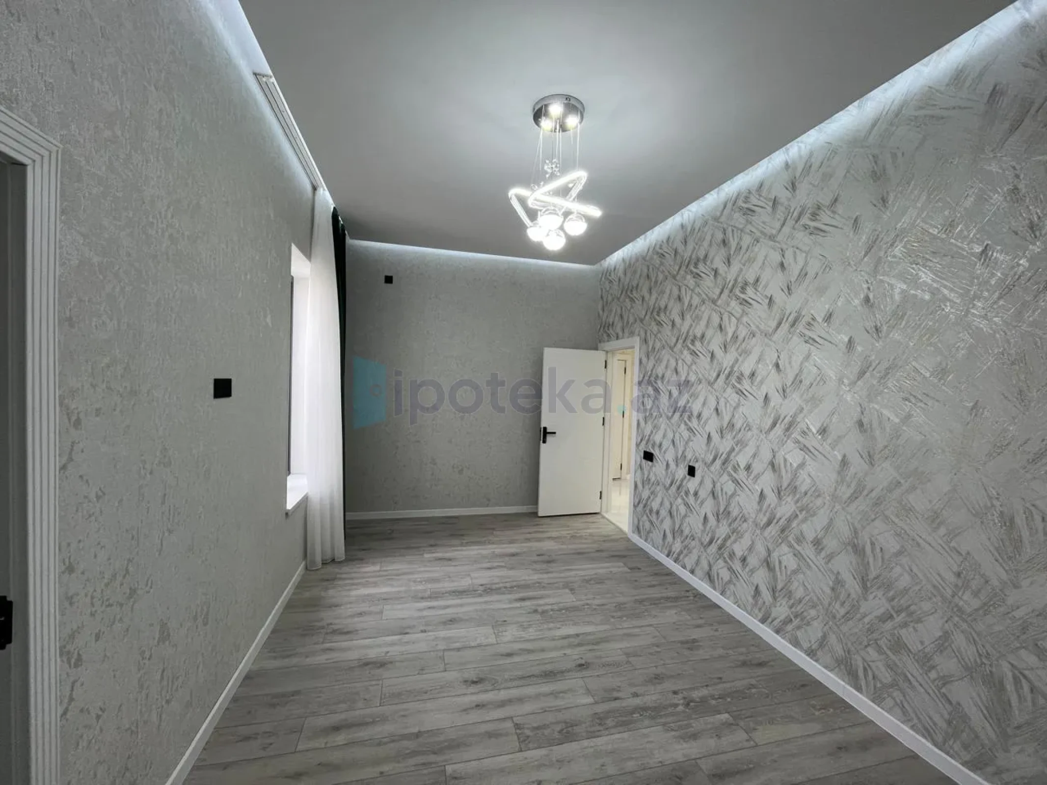 Satılır 4 otaqlı həyət evi 140 m²