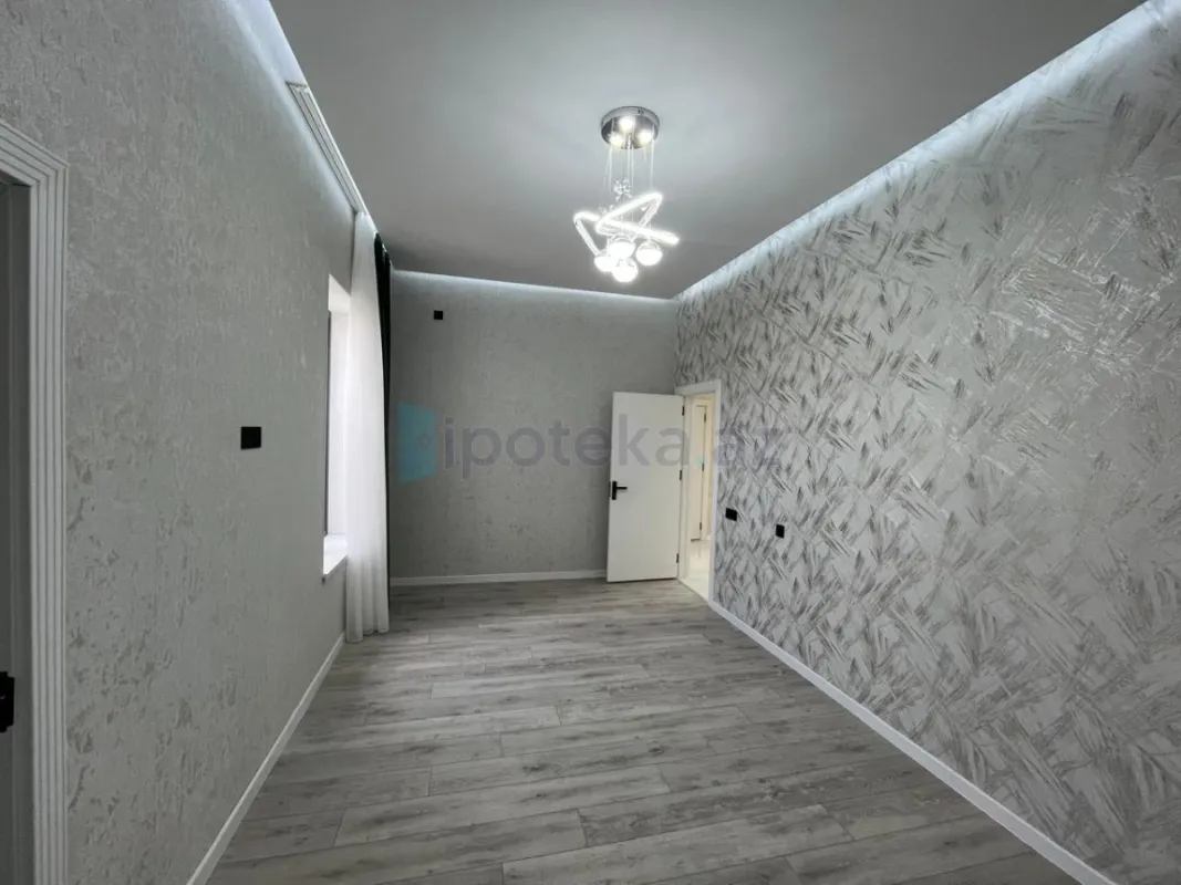 Satılır 4 otaqlı həyət evi 140 m²