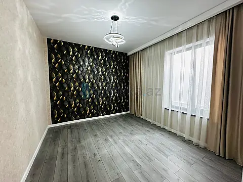 Satılır 4 otaqlı mənzil 170 m²