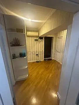 Satılır 3 otaqlı köhnə tikili 90 m²