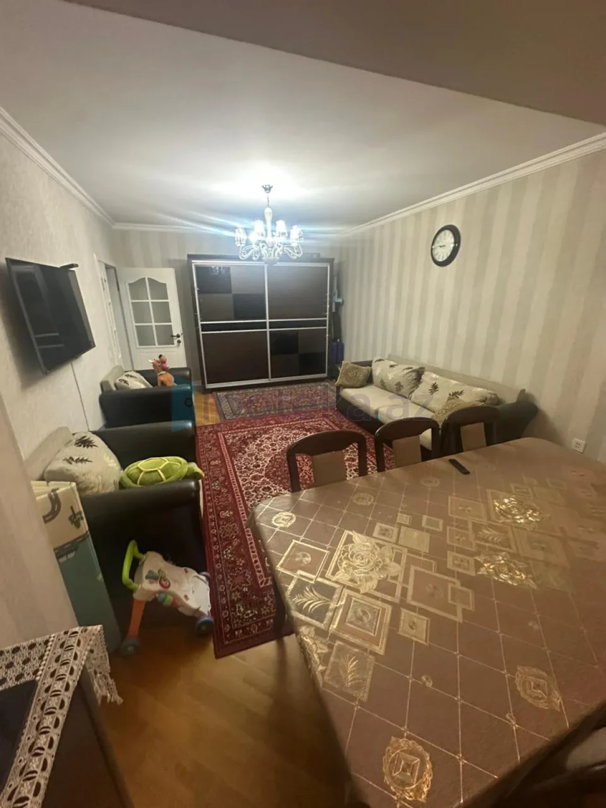 Satılır 3 otaqlı köhnə tikili 90 m²
