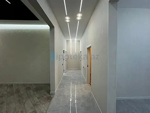 Satılır 4 otaqlı həyət evi 155 m²