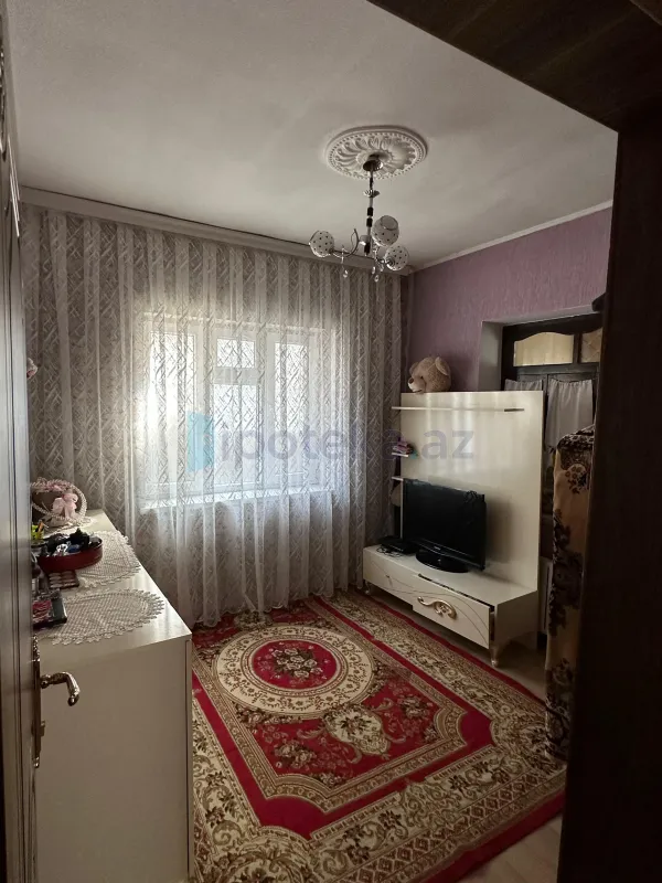 Satılır 4 otaqlı həyət evi 100 m²