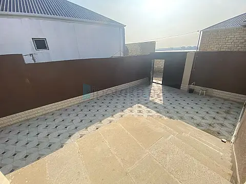 Satılır 4 otaqlı həyət evi 120 m²