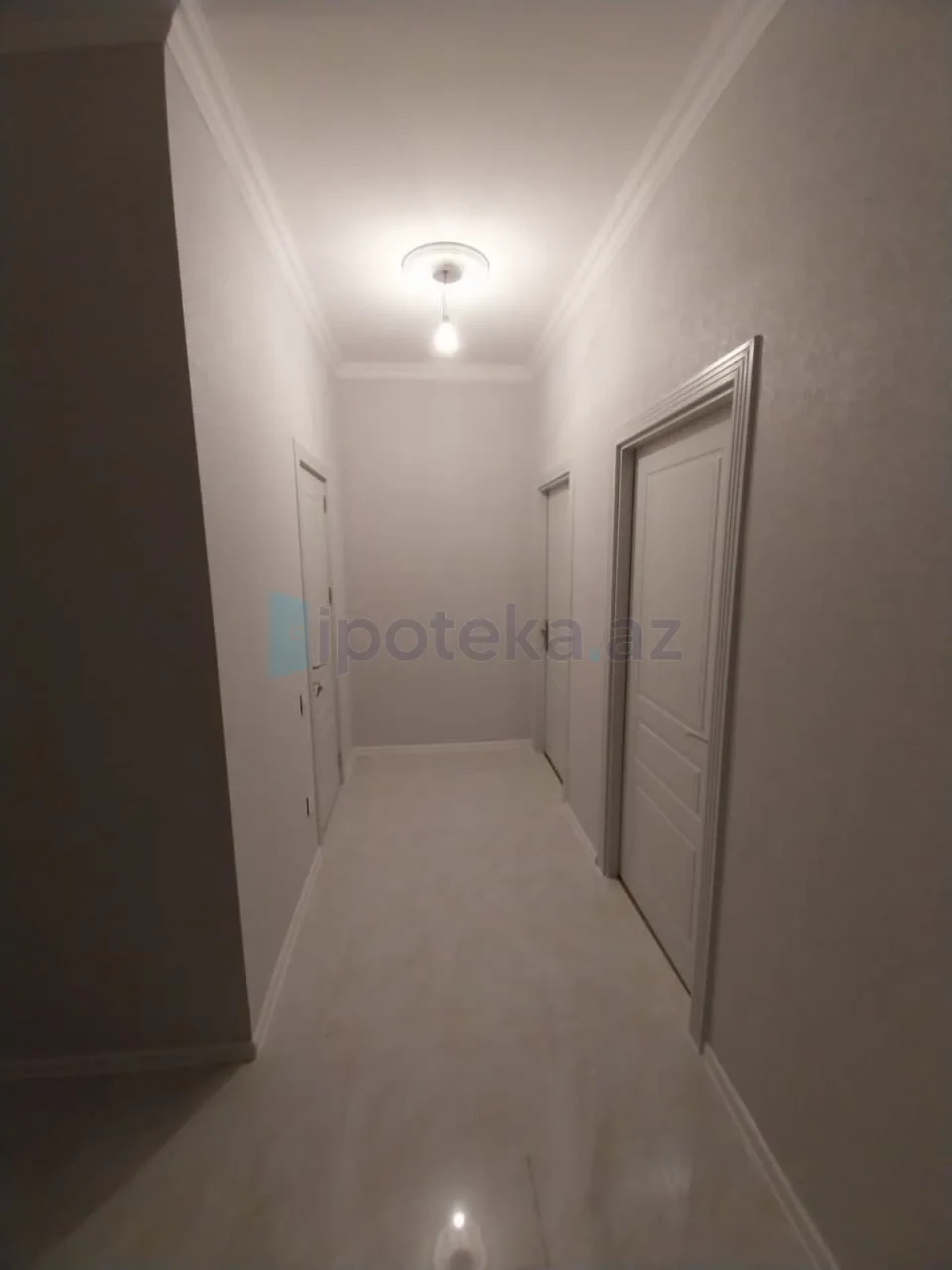 Satılır 2 otaqlı yeni tikili 74 m²