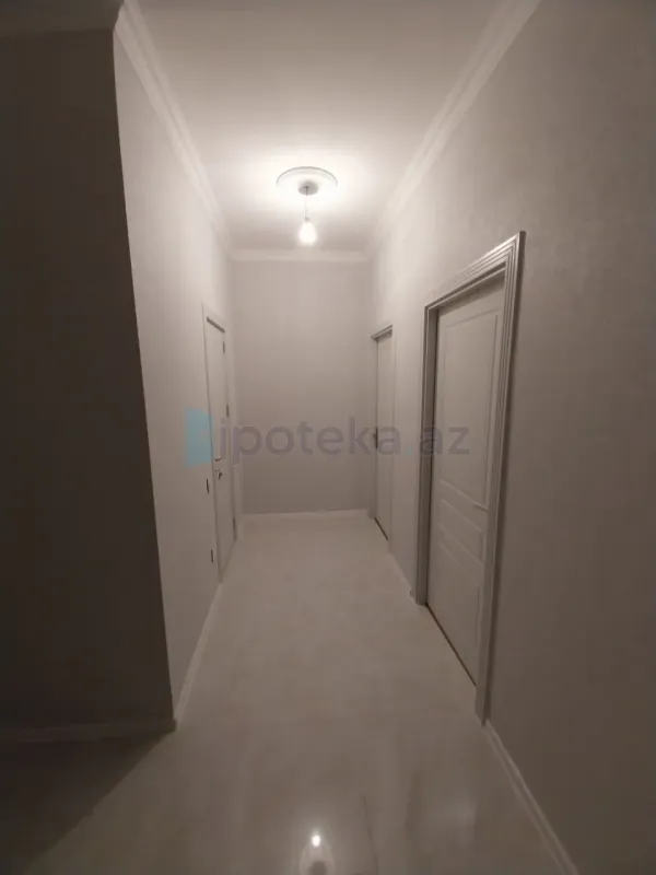 Satılır 2 otaqlı yeni tikili 74 m²