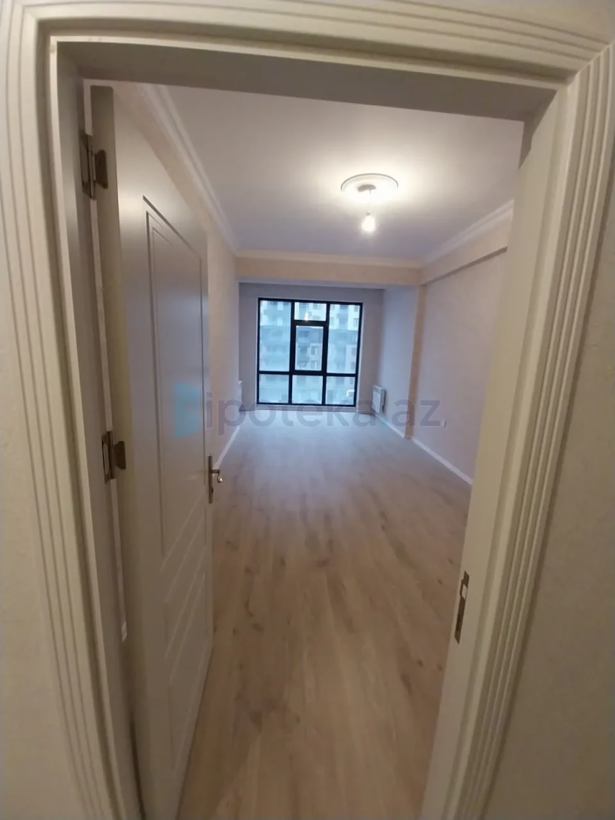 Satılır 2 otaqlı yeni tikili 74 m²
