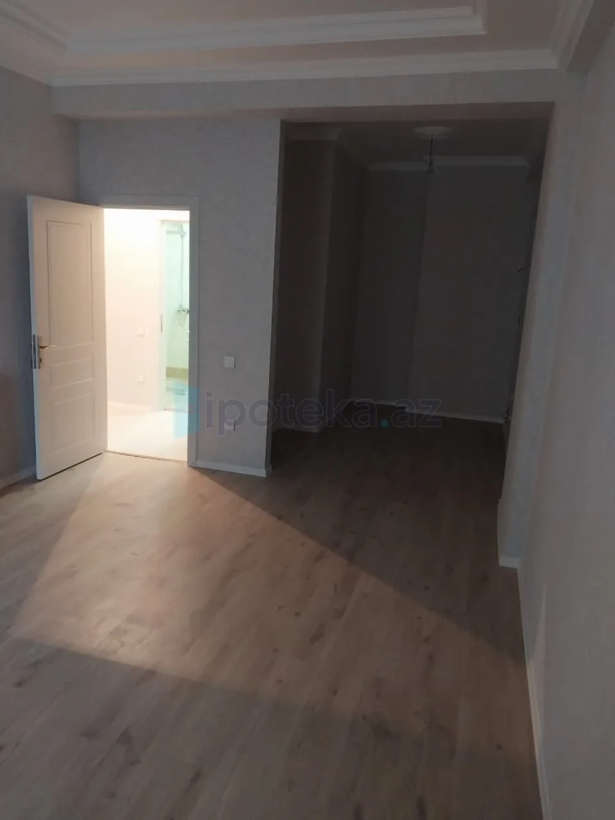Satılır 2 otaqlı yeni tikili 74 m²