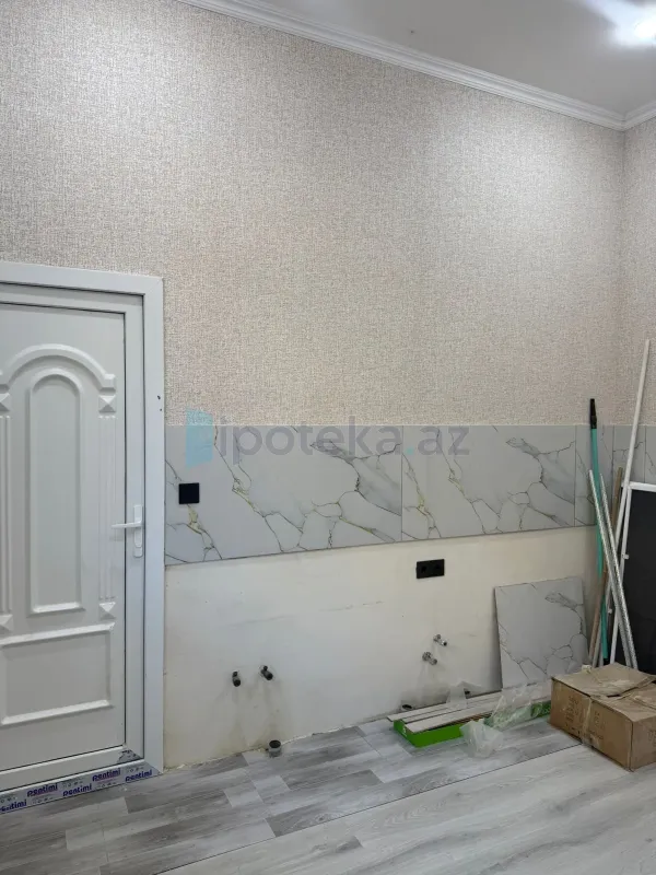 Satılır 1 otaqlı köhnə tikili 40 m²