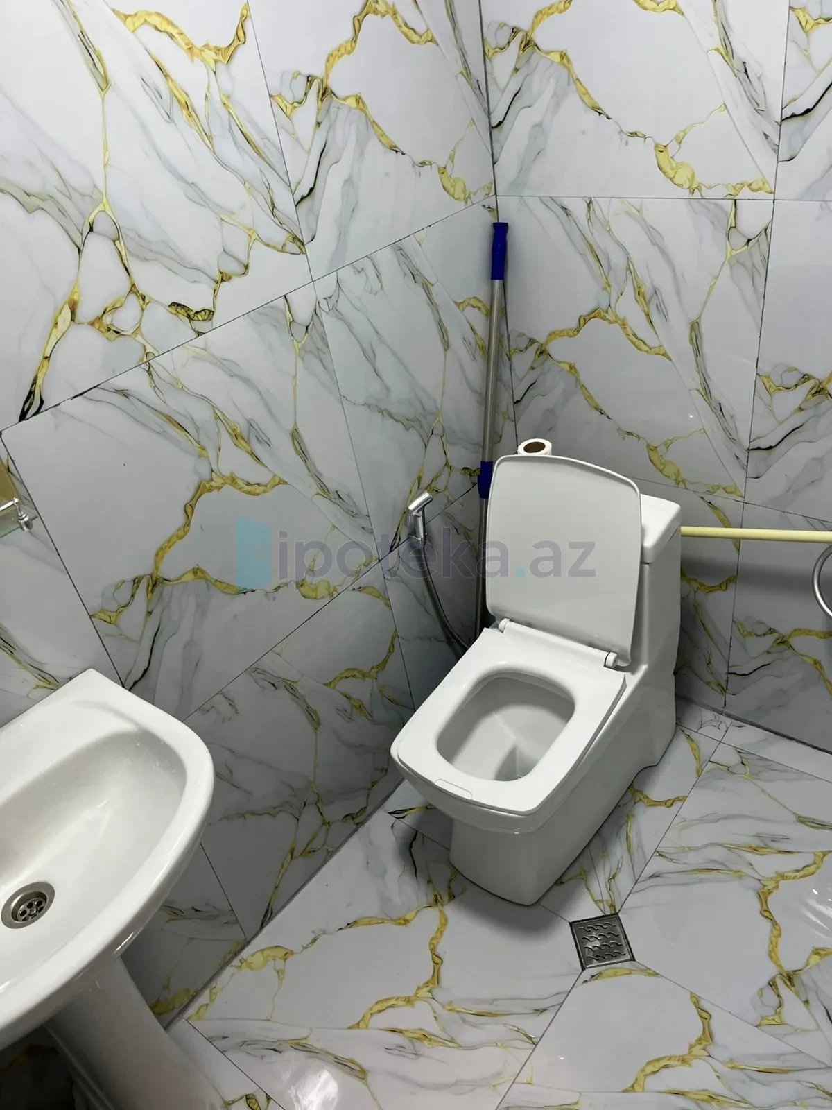 Satılır 1 otaqlı köhnə tikili 26 m²