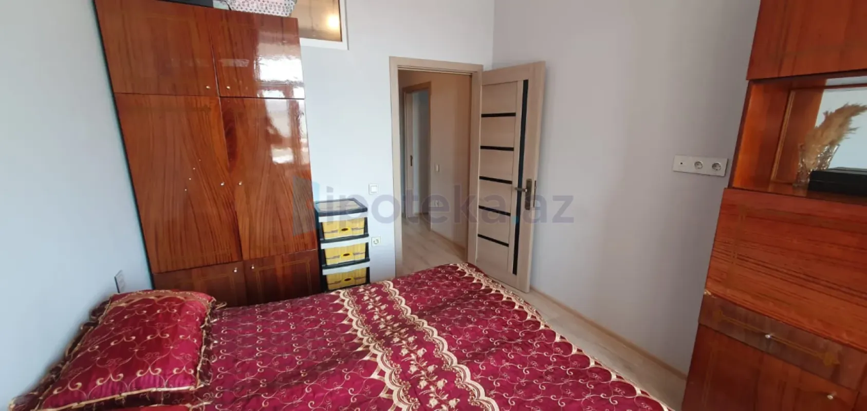 Satılır 3 otaqlı yeni tikili 72 m²