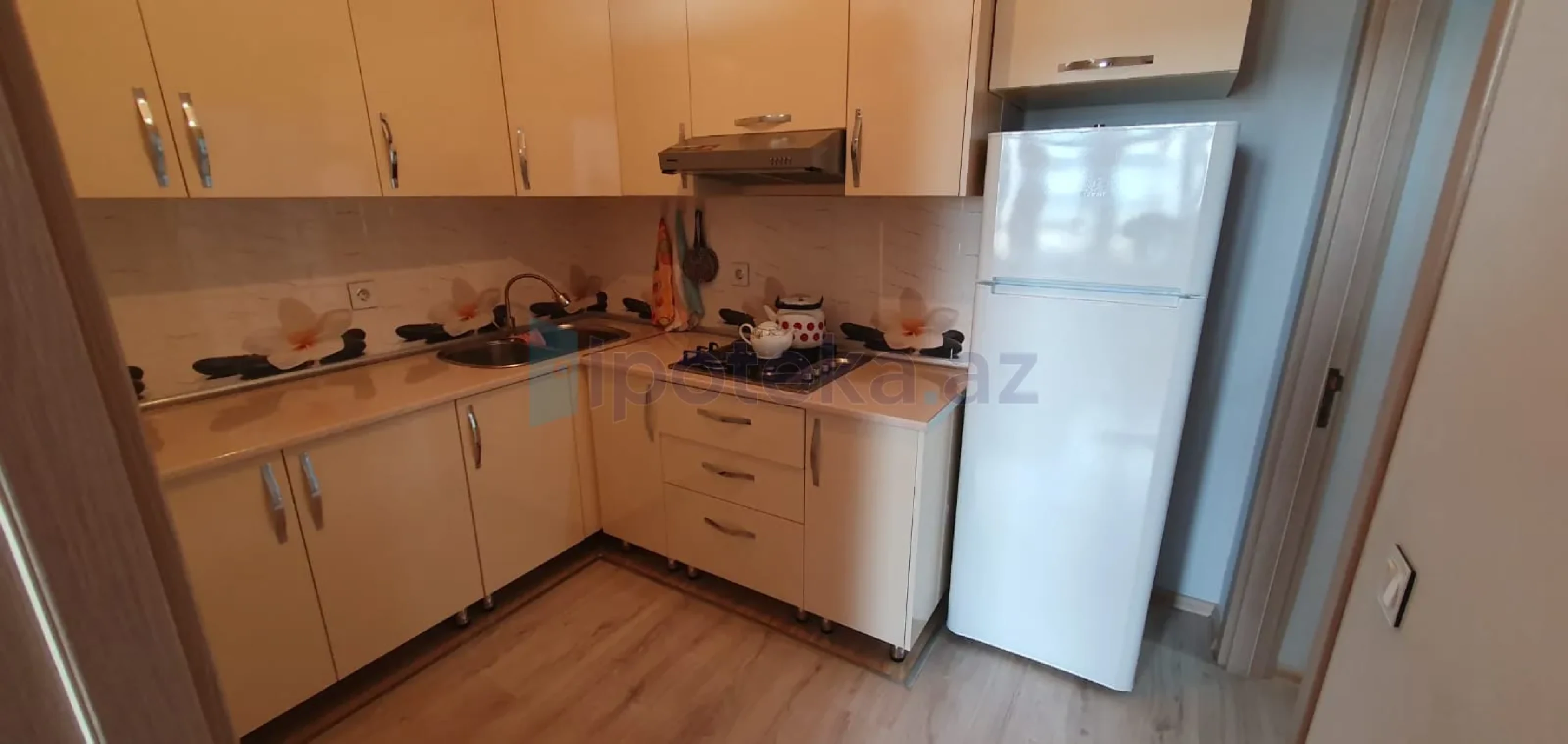 Satılır 3 otaqlı yeni tikili 72 m²