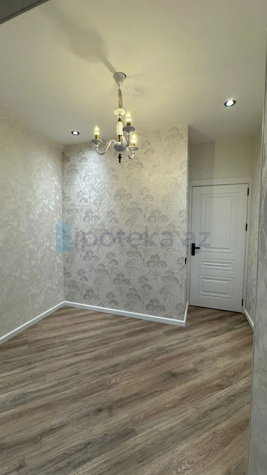 Satılır 2 otaqlı köhnə tikili 45 m²