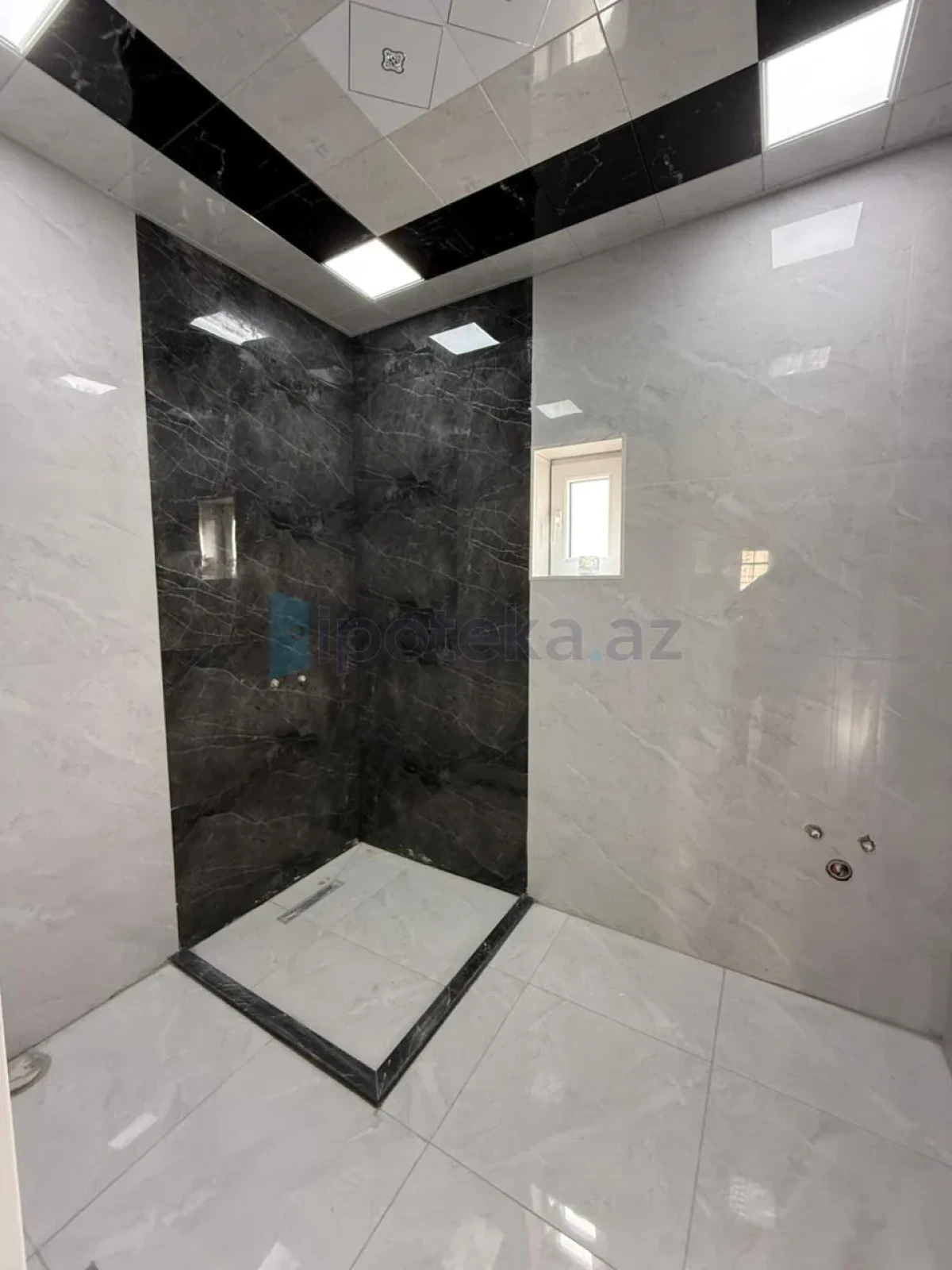 Satılır 4 otaqlı həyət evi 130 m²