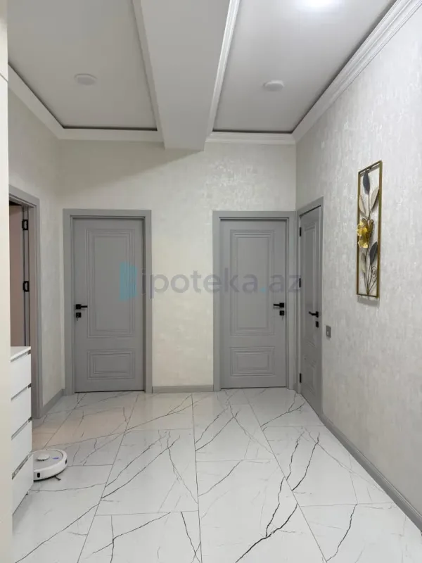 Satılır 2 otaqlı yeni tikili 101 m²
