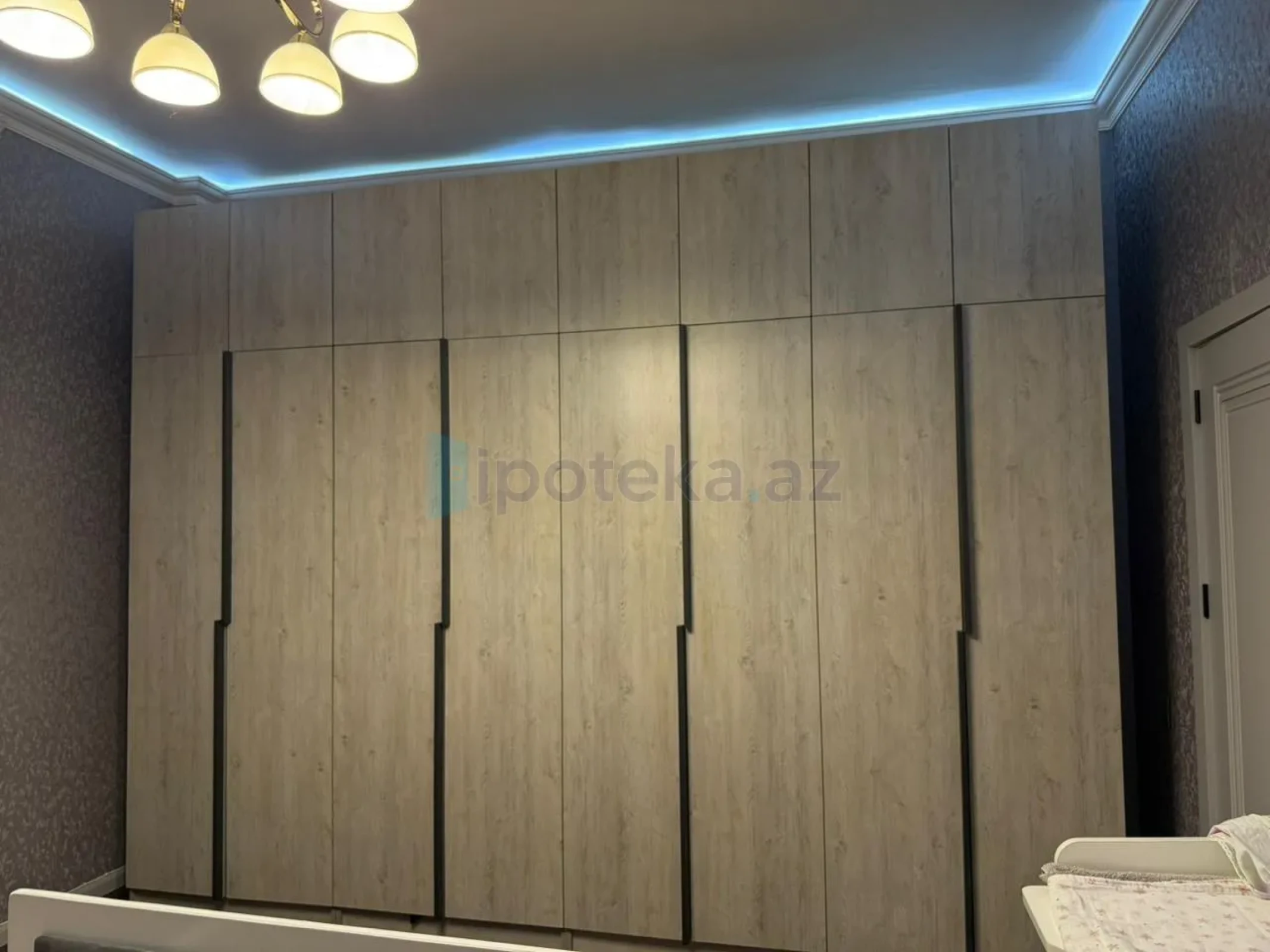 Satılır 2 otaqlı yeni tikili 101 m²