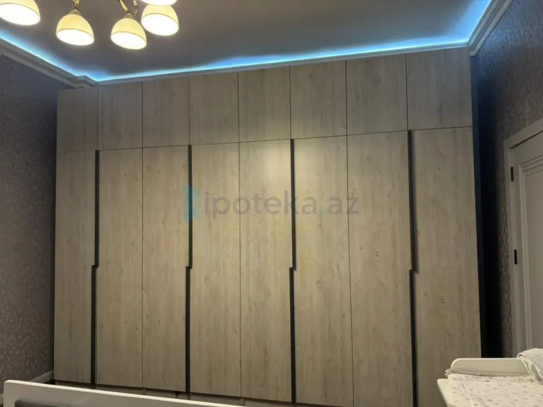 Satılır 2 otaqlı yeni tikili 101 m²