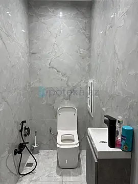Satılır 2 otaqlı yeni tikili 101 m²