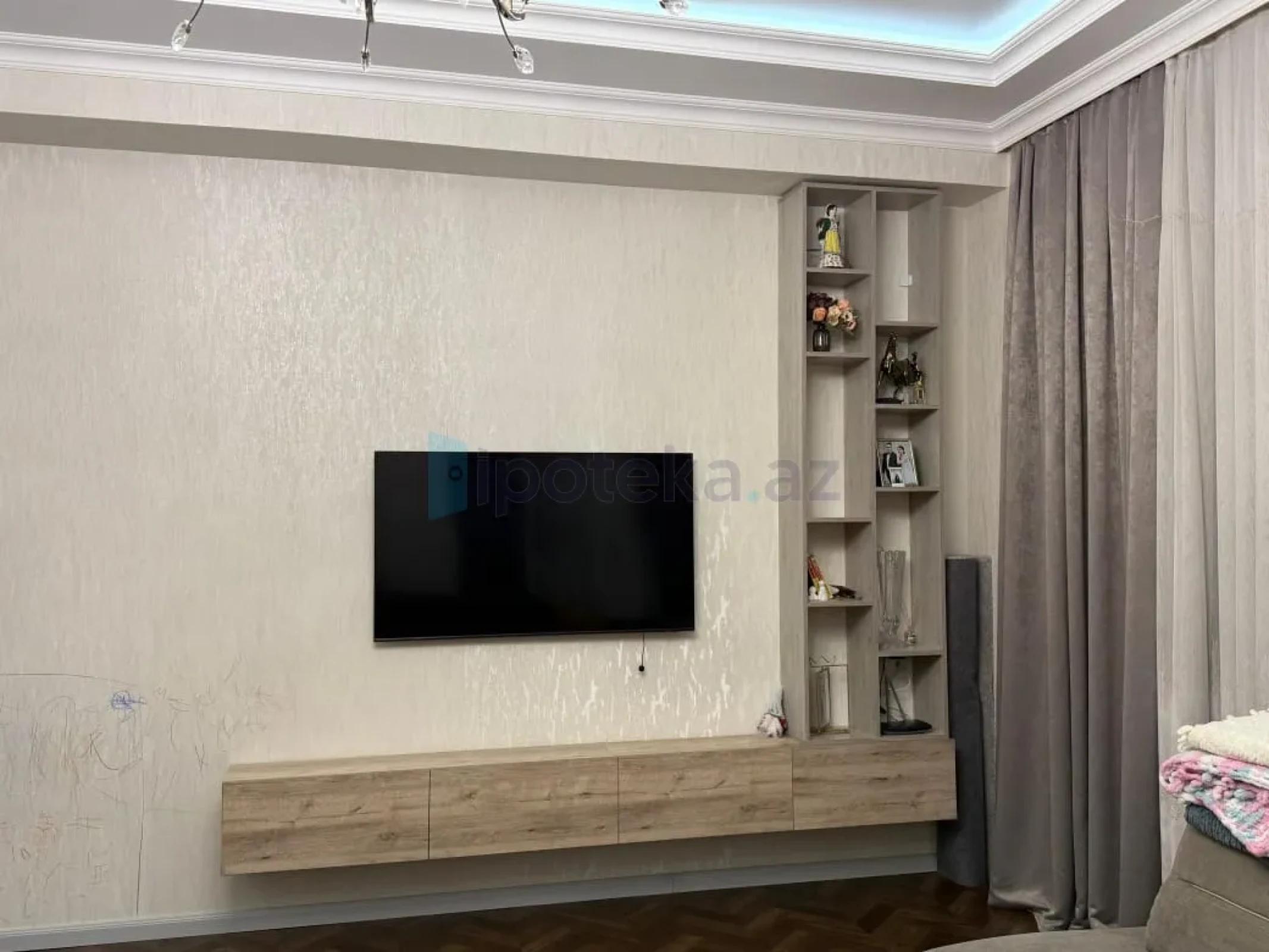 Satılır 2 otaqlı yeni tikili 101 m²