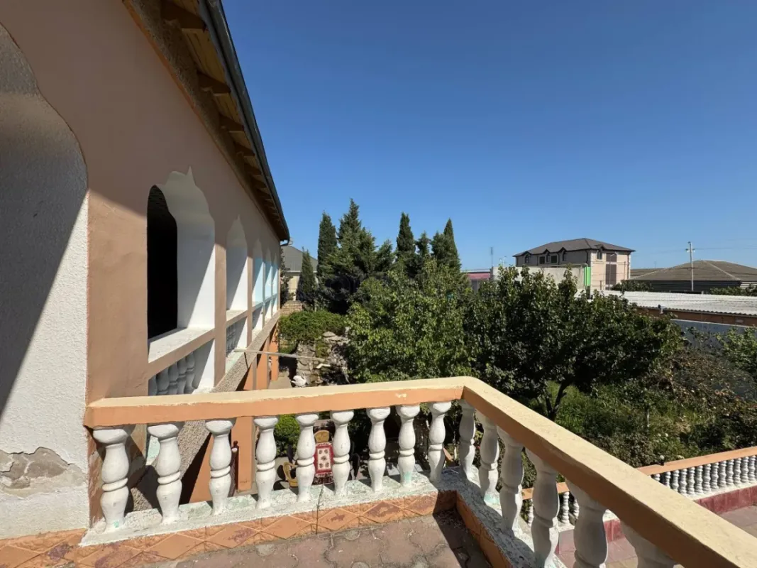 Satılır 6 otaqlı həyət evi 400 m²