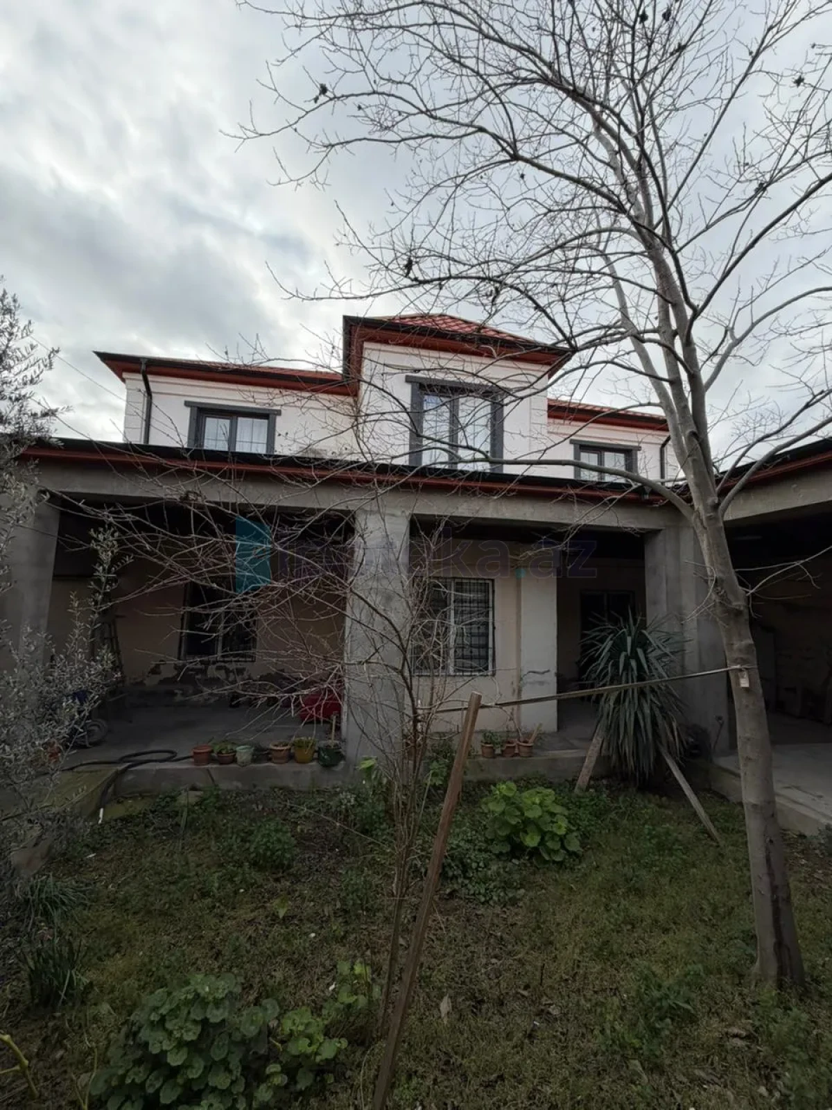 Satılır 7 otaqlı həyət evi 220 m²