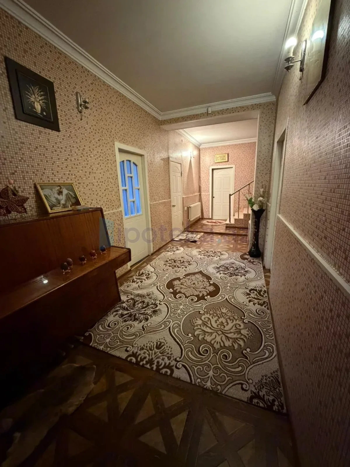 Satılır 7 otaqlı həyət evi 220 m²