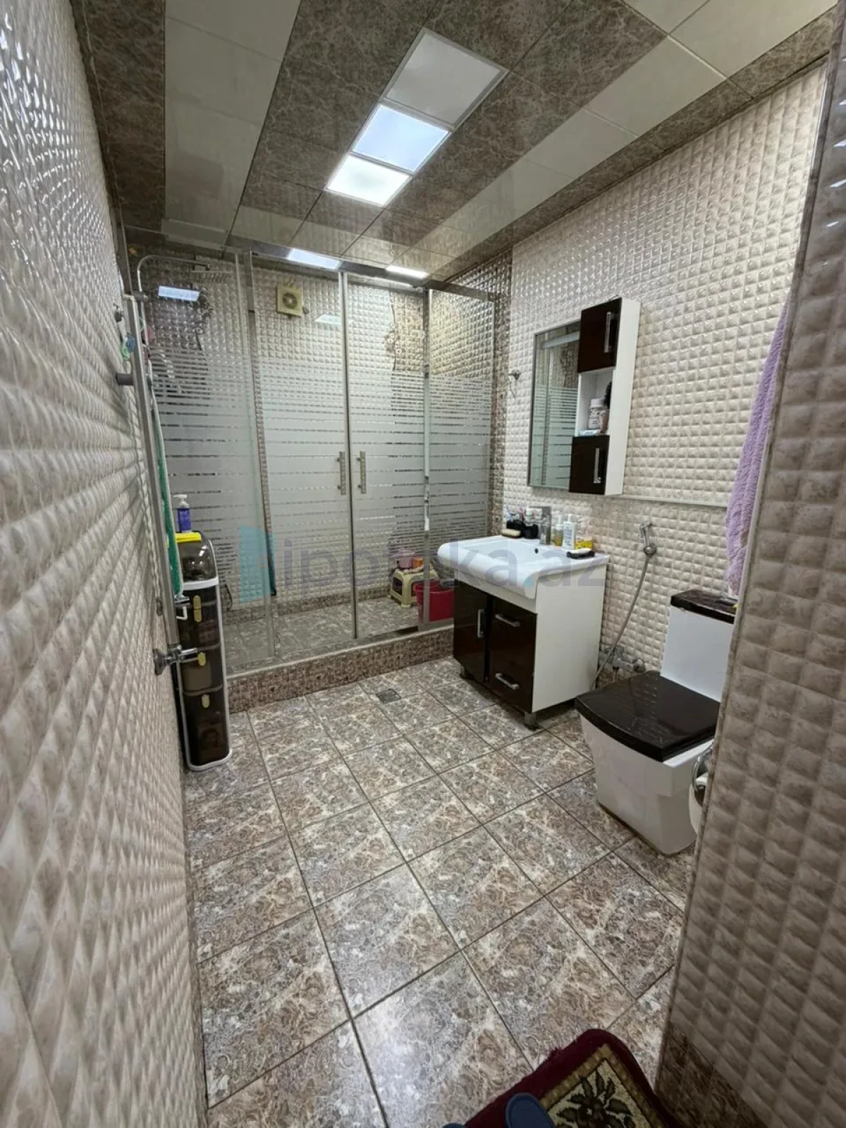 Satılır 7 otaqlı həyət evi 220 m²