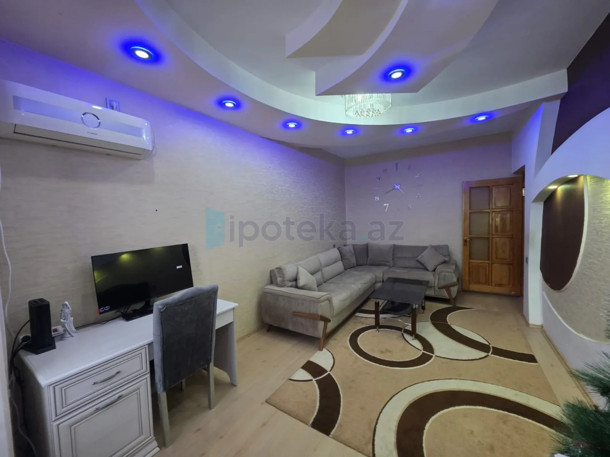Satılır 3 otaqlı köhnə tikili 70 m²