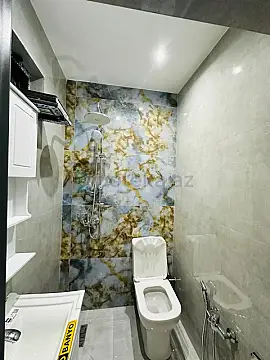 Satılır 3 otaqlı mənzil 140 m²