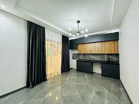Satılır 3 otaqlı mənzil 140 m²