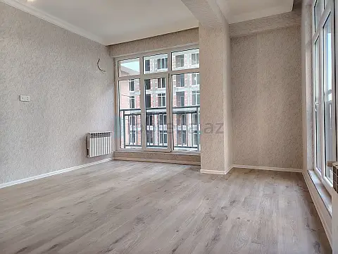 Satılır 3 otaqlı yeni tikili 72 m²