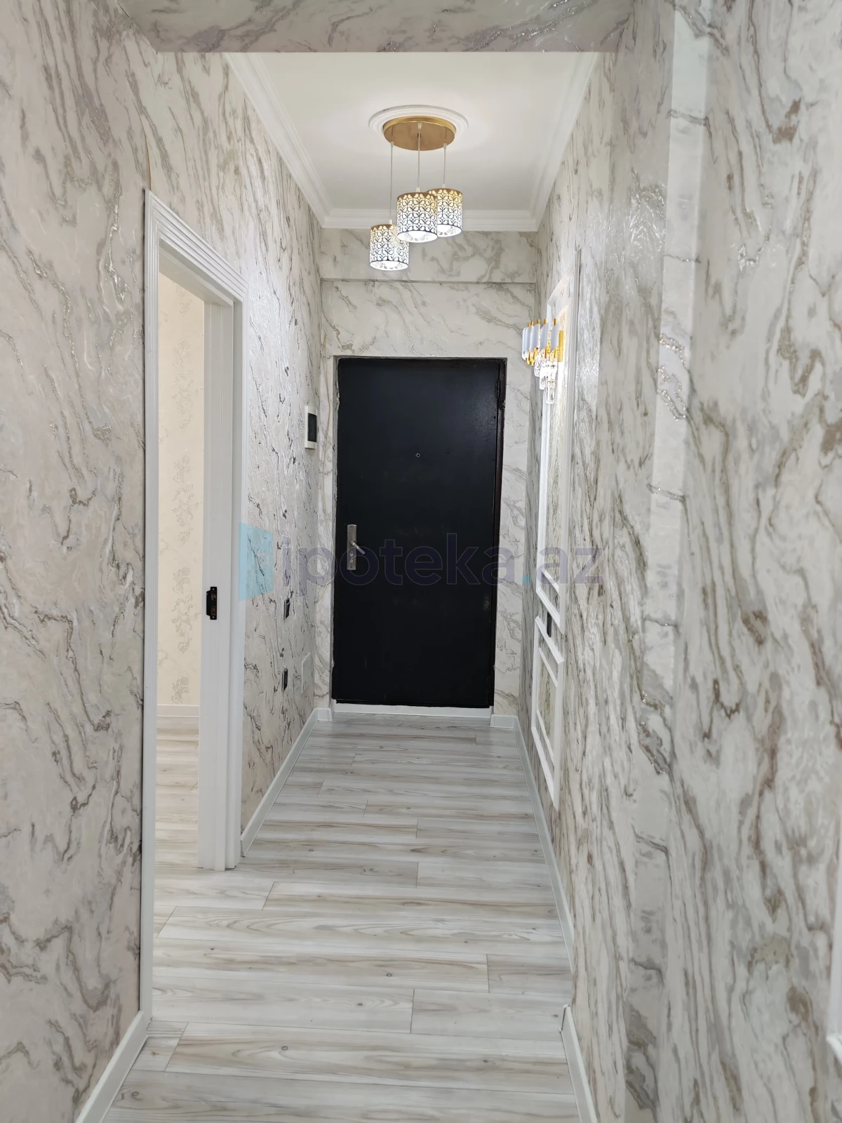 Satılır 2 otaqlı yeni tikili 60 m²