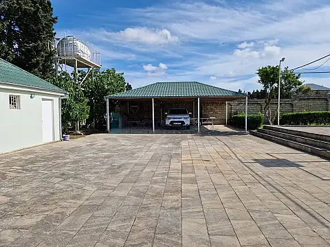Satılır 4 otaqlı həyət evi 150 m²
