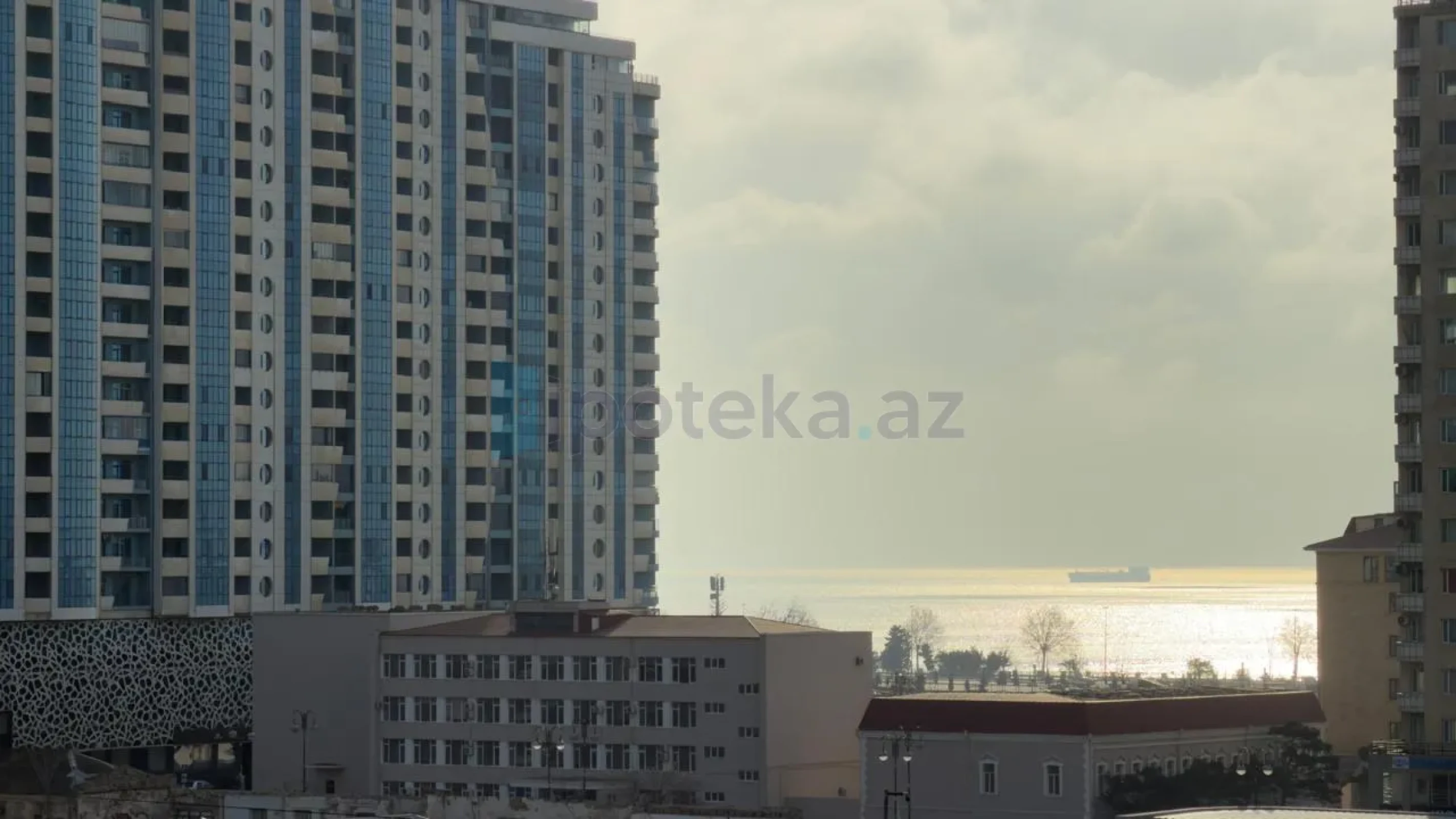 Satılır 3 otaqlı yeni tikili 100 m²