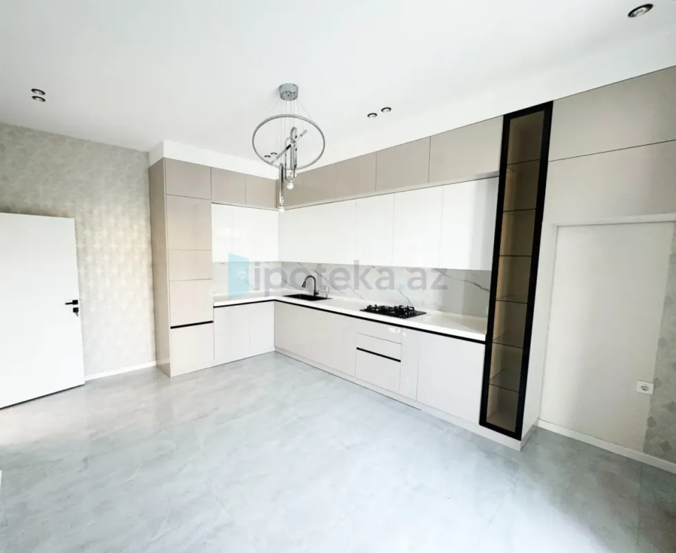 Satılır 3 otaqlı mənzil 170 m²