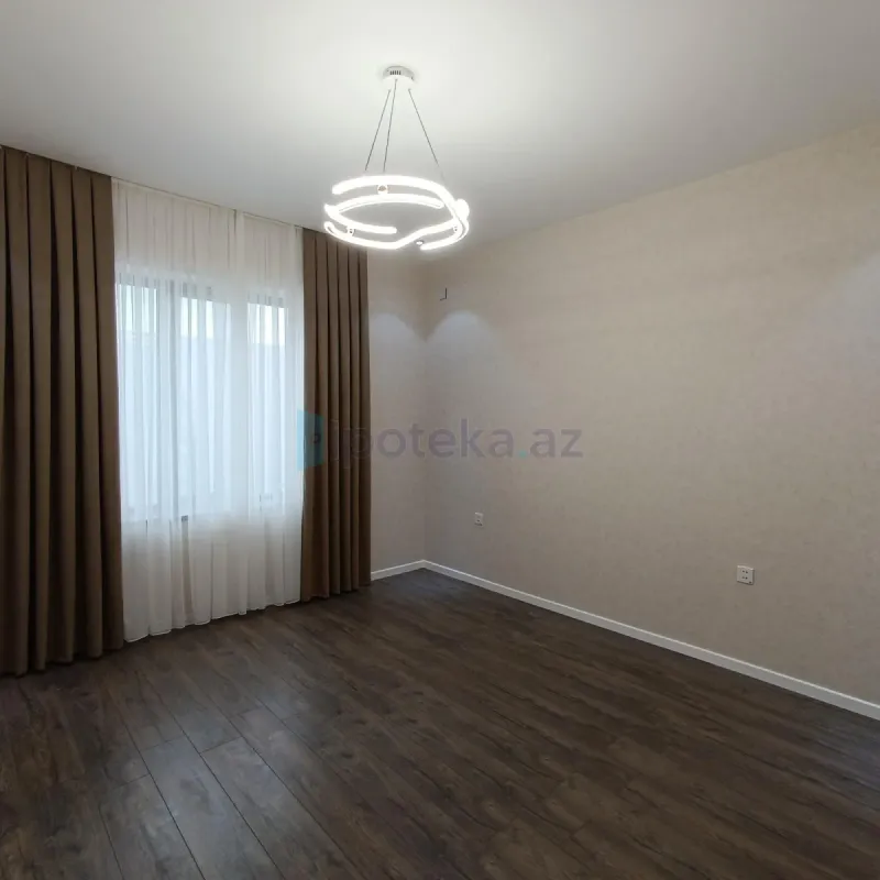 Satılır 3 otaqlı mənzil 170 m²