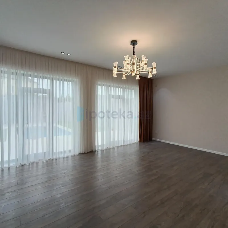 Satılır 3 otaqlı mənzil 170 m²