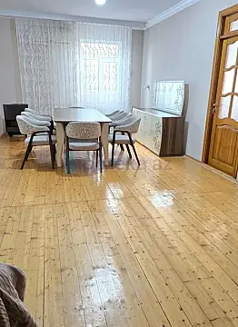 Satılır 4 otaqlı həyət evi 152 m²