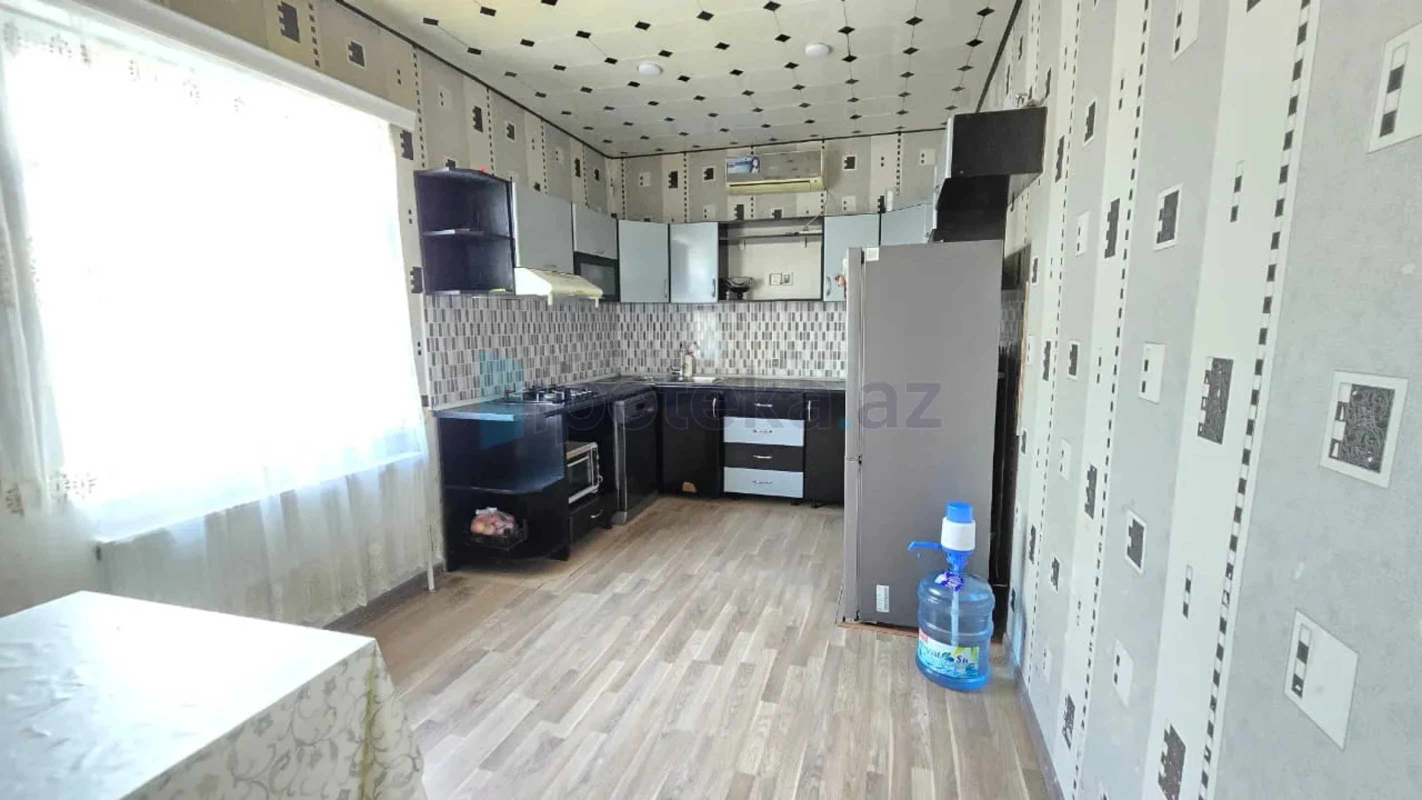 Satılır 4 otaqlı həyət evi 152 m²