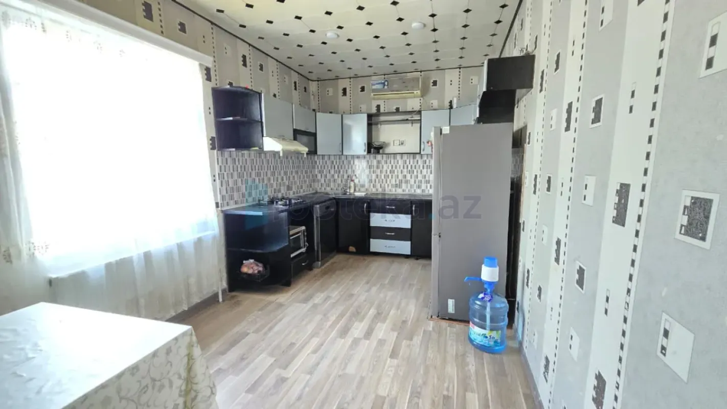 Satılır 4 otaqlı həyət evi 152 m²