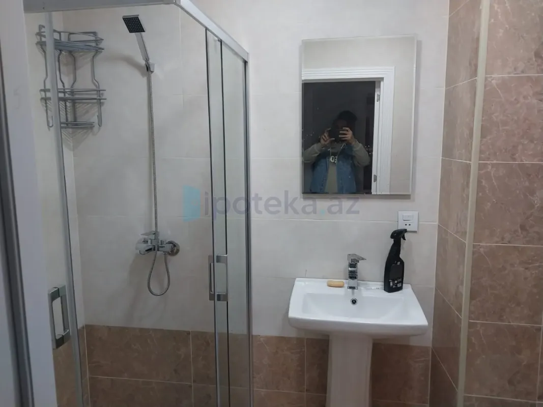 Satılır 2 otaqlı yeni tikili 74 m²