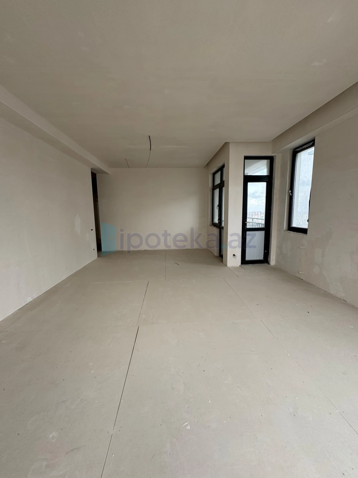 Satılır 4 otaqlı yeni tikili 175 m²