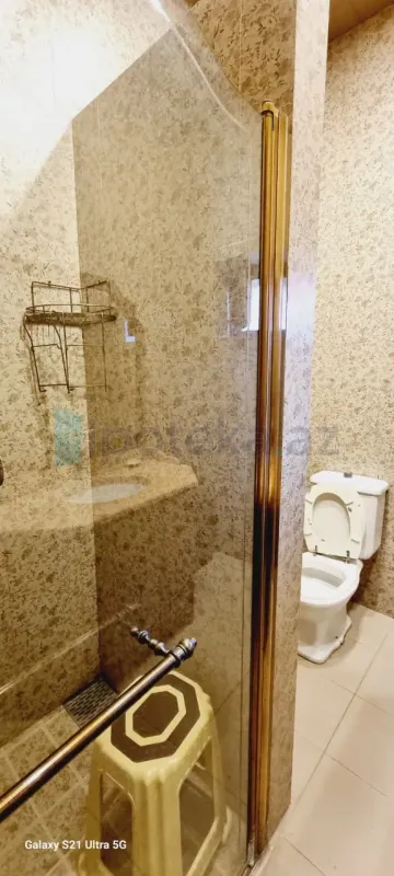 Satılır 20 otaqlı həyət evi 2000 m²