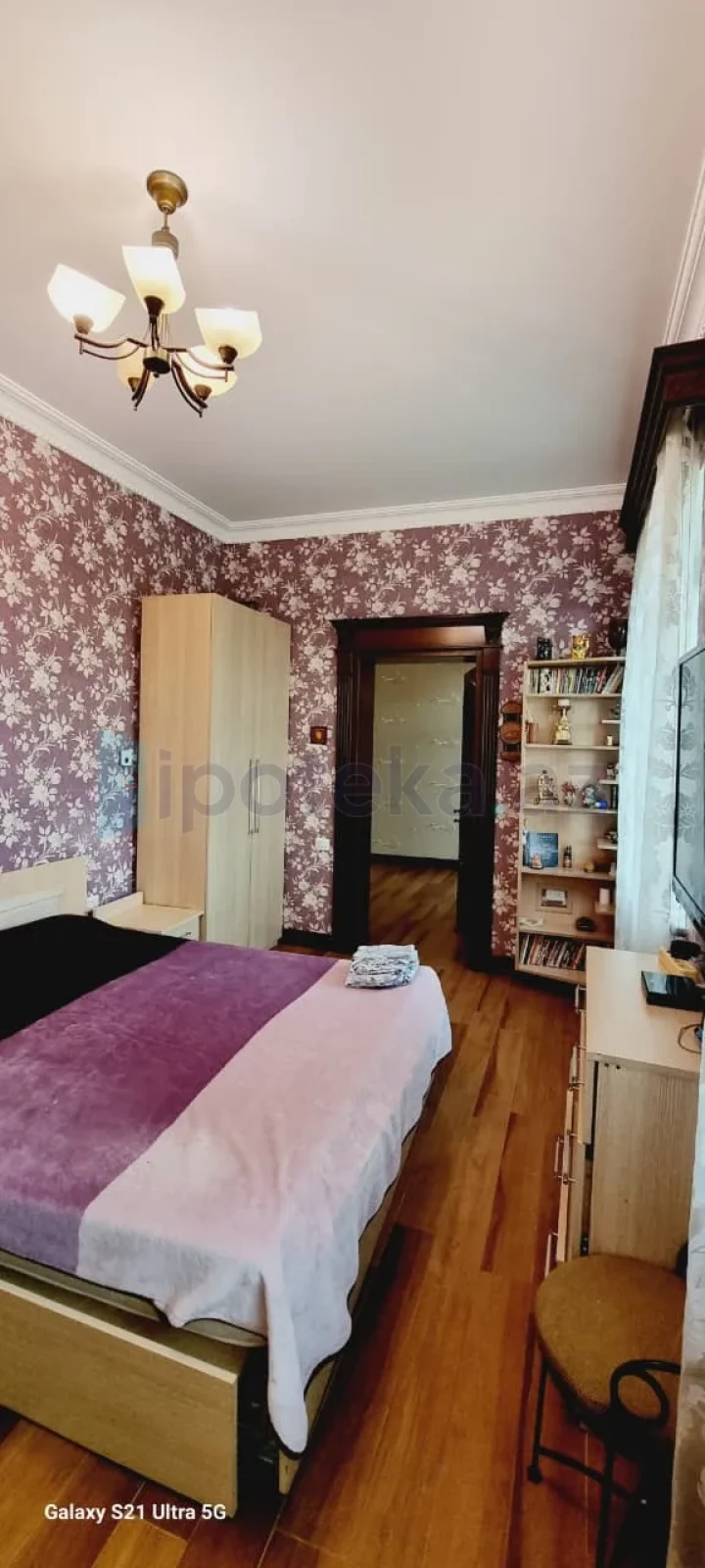 Satılır 20 otaqlı həyət evi 2000 m²