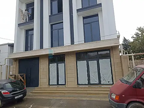 Satılır 6 otaqlı həyət evi 378 m² — Bakı, Badamdar 6 otaq 378.00 m²