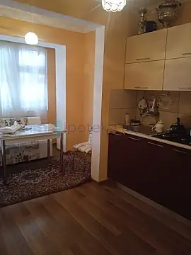 Satılır 2 otaqlı köhnə tikili 55 m²