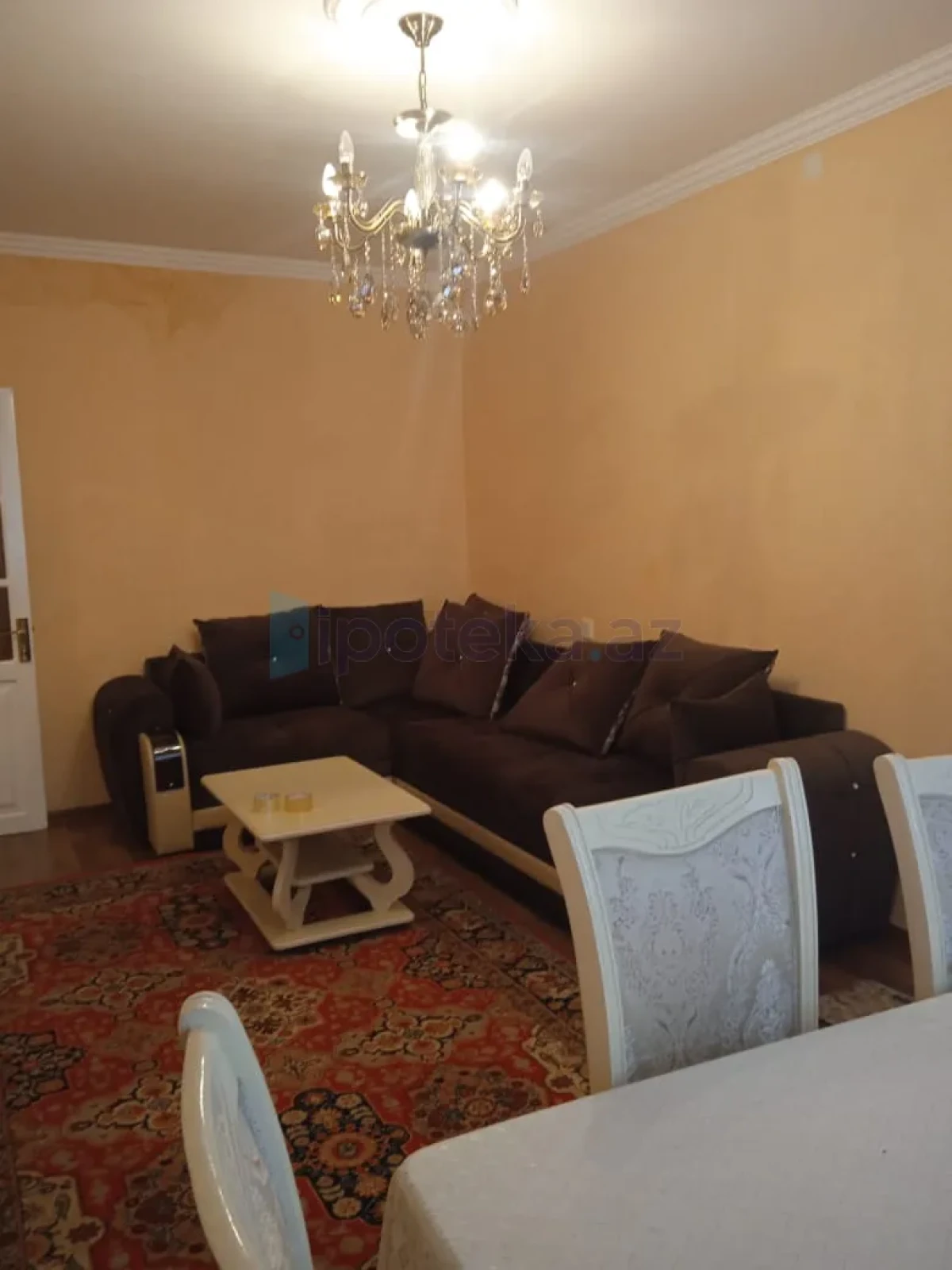 Satılır 2 otaqlı köhnə tikili 55 m²