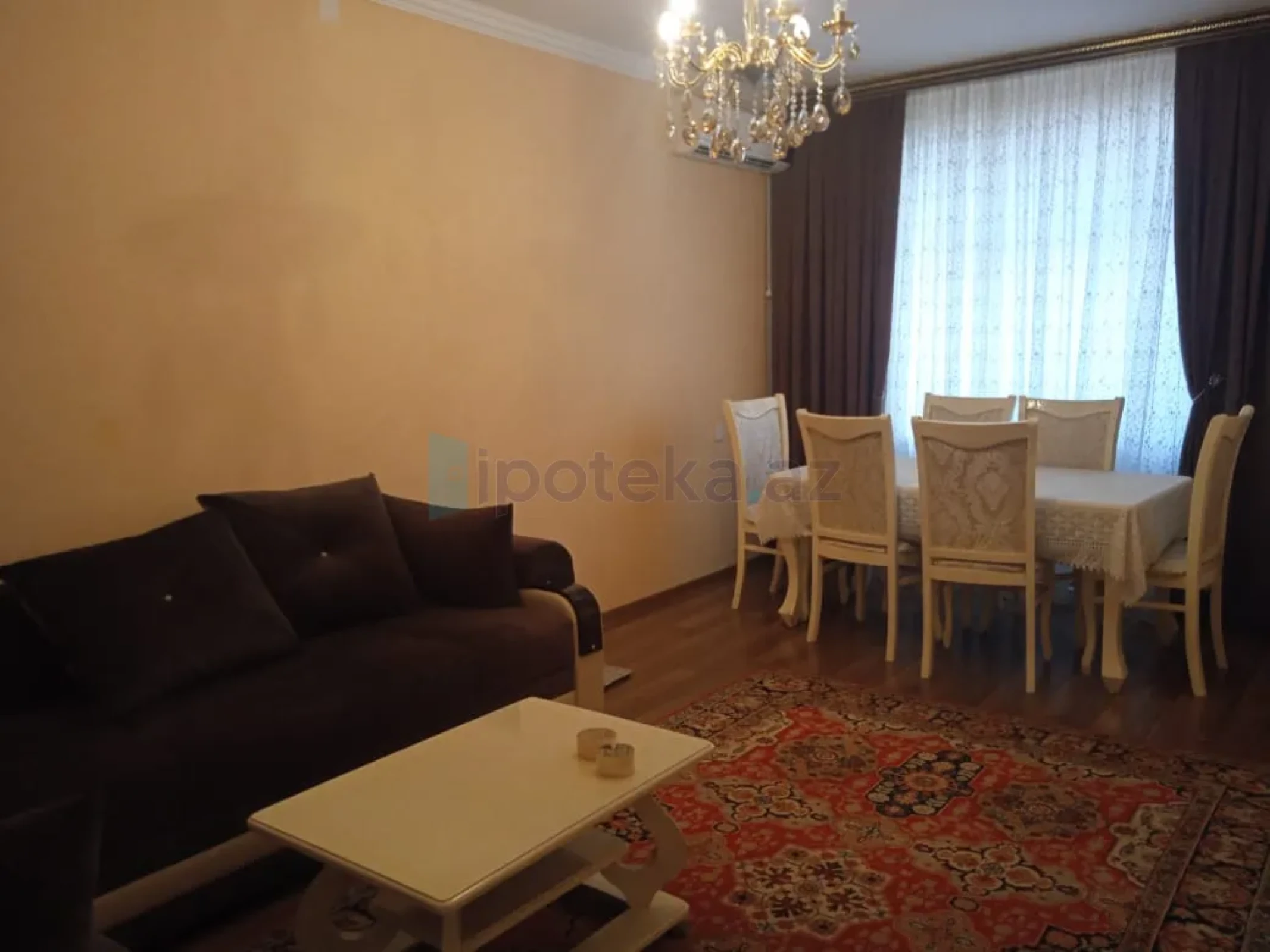 Satılır 2 otaqlı köhnə tikili 55 m²