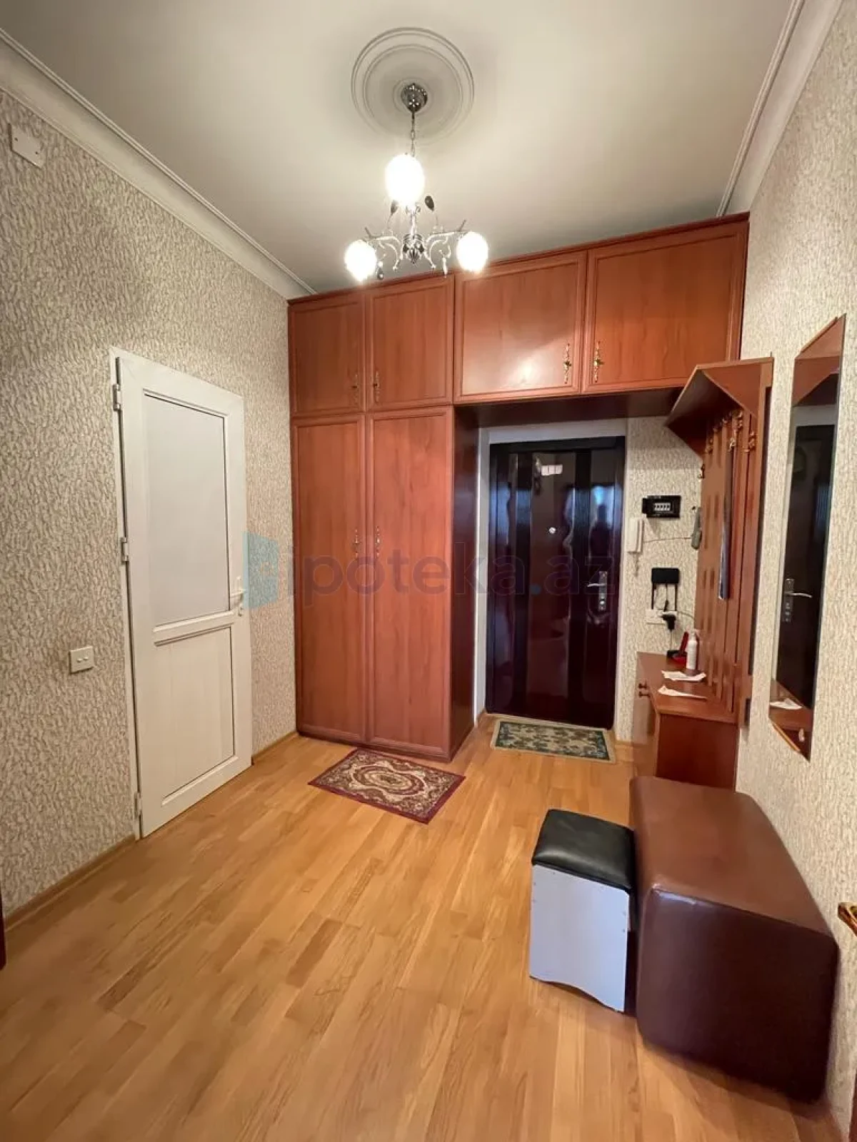 Satılır 2 otaqlı yeni tikili 50 m²